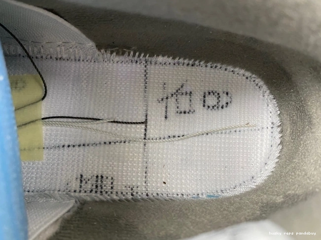 Cheap Husky Phantom Ma Maniere Air A FZ4810-001 x Jordan 4 0813